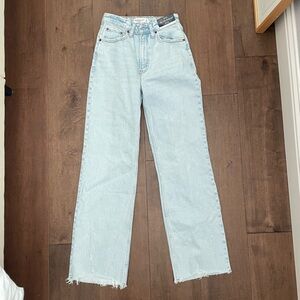 Abercrombie & Fitch Light Wash Straight Leg Jeans